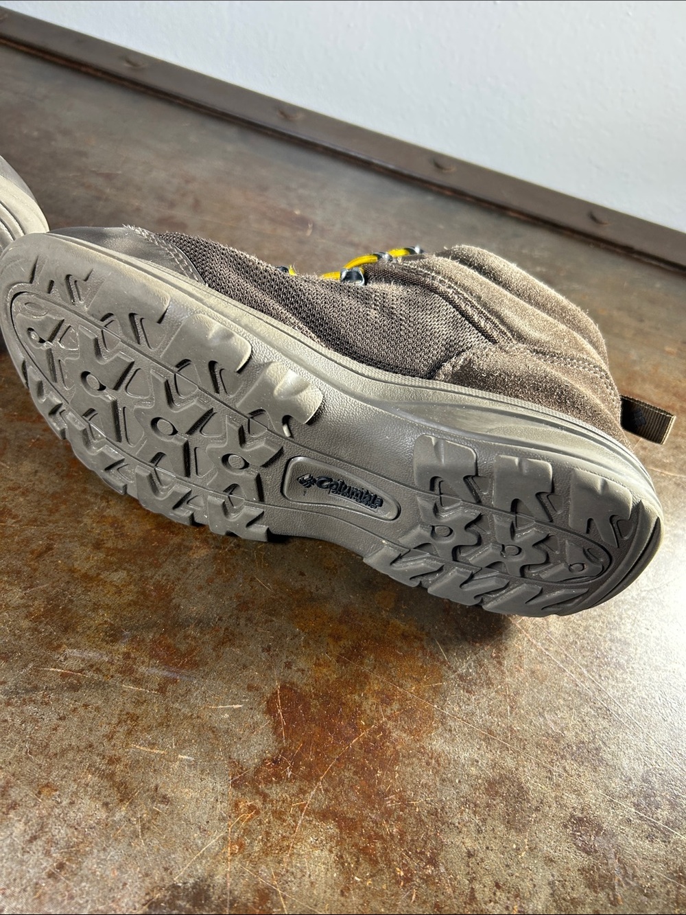 Columbia Kids Waterproof Brown Hiking Boots with Yellow Bungee Laces Boys Size 4 - Picture 12 of 13